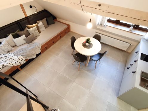 APARTMÁN IV